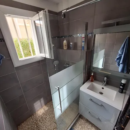 686 4 Personnes - Port Venus Piscine 别墅