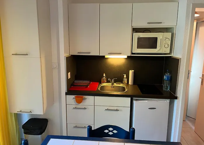 686 4 Personnes - Port Venus Piscine 别墅